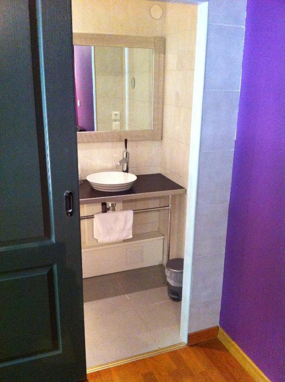 Hotel L'Avenue Agde Habitación foto